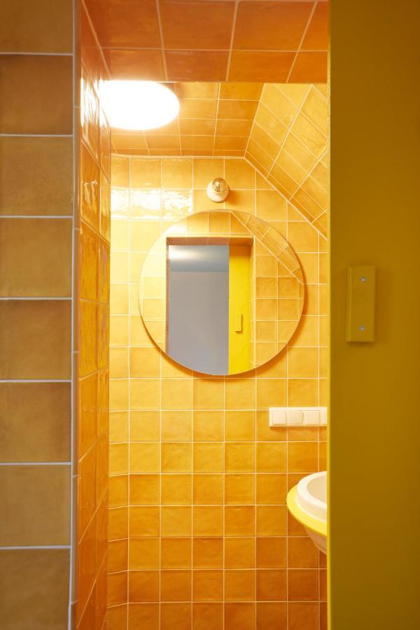 Invisible Room