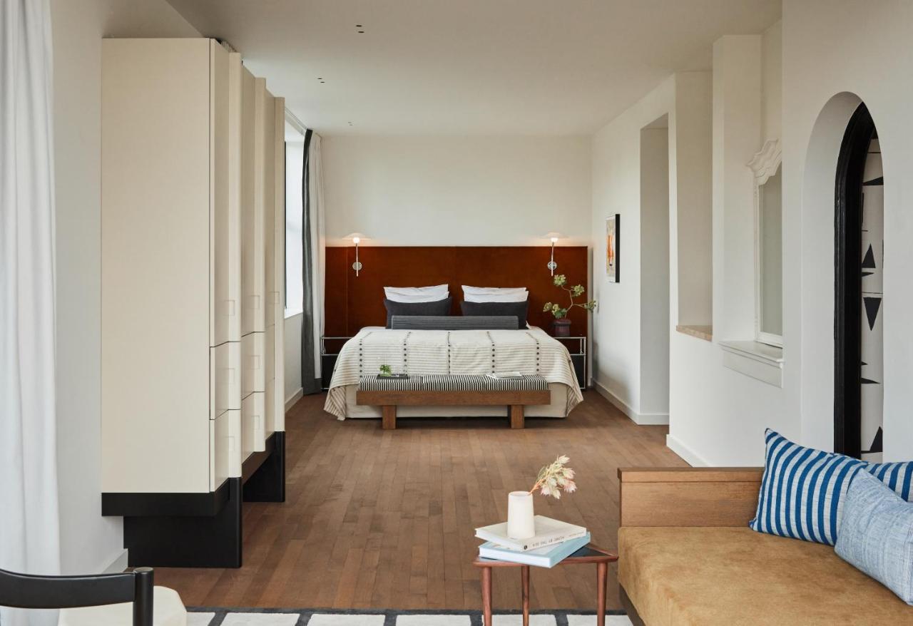 The Penthouse,1466796329:JPEG
