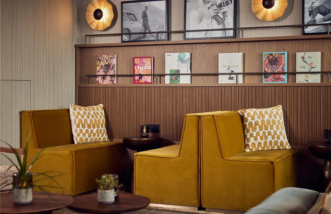 Mainport Hotel Rotterdam-1