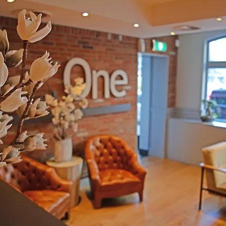 Hotel One-2