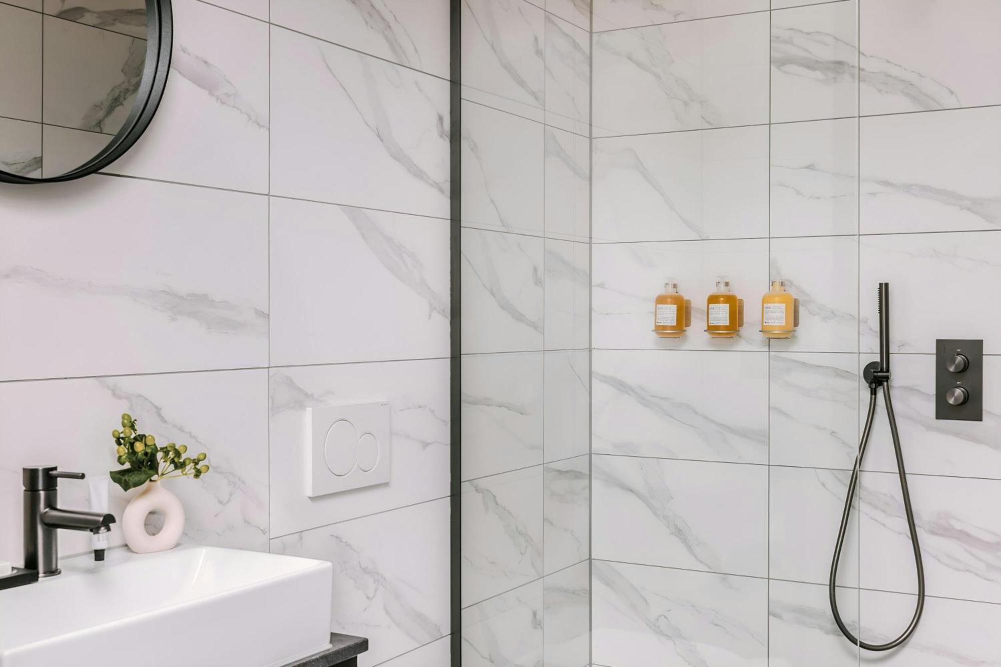 Hotel Rose Rotterdam: 4 star Hotel with a Minimum Price 84€| UPDATED ...
